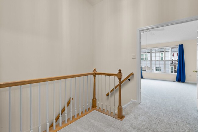 Building Photo - 3 Bed 2.5 Bath - Silver Spring Townhouse -...