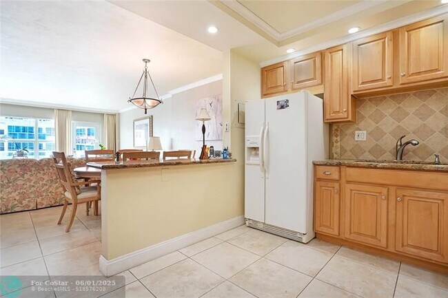 Building Photo - 3750 Galt Ocean Dr