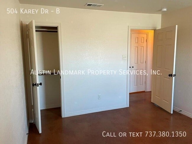Building Photo - 504 Karey Dr