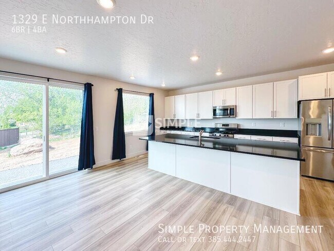 Building Photo - 1329 Northhampton Dr