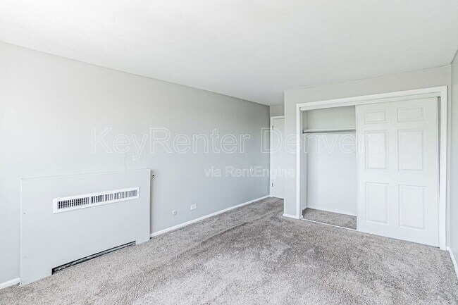 Building Photo - 1366 Garfield St