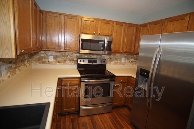 Building Photo - 818 Coleville Way