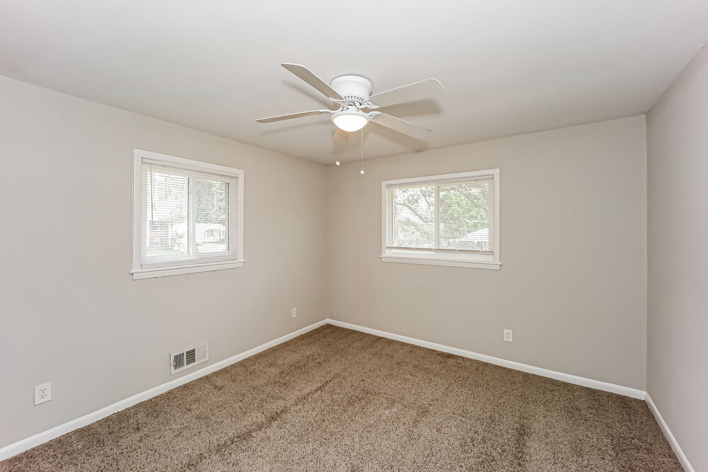 Building Photo - 7080 Doncaster Rd