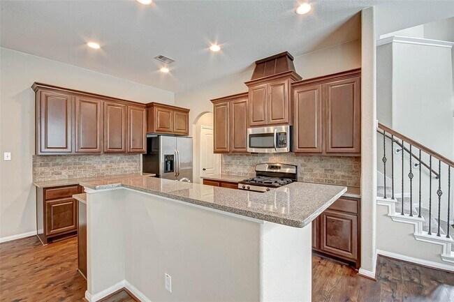 Building Photo - 26 Cheswood Manor Drive