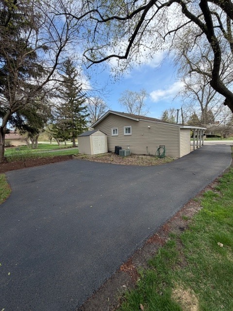 Building Photo - 5938 Dunham Rd