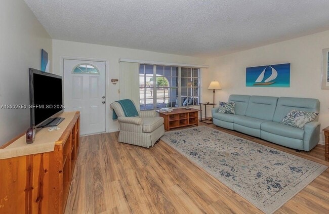 Building Photo - 6551 Coliseum Blvd