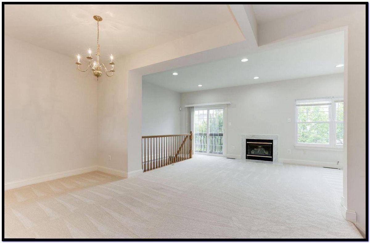 Building Photo - 43784 Brookline Terrace