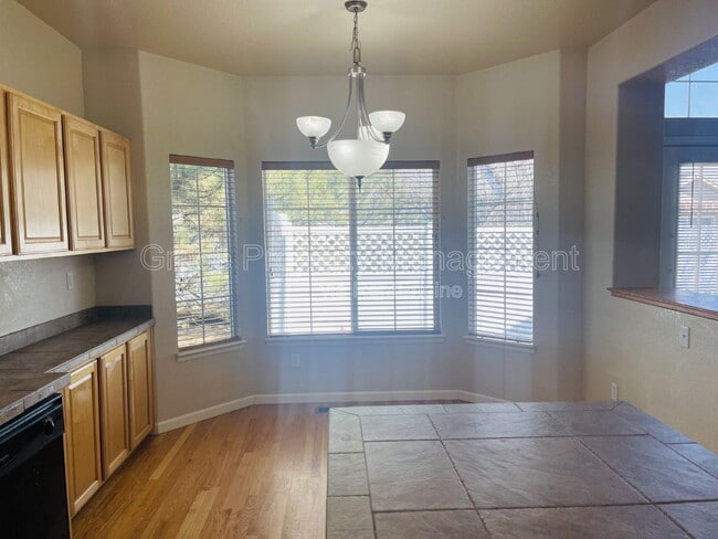 Building Photo - 12616 Julian Point