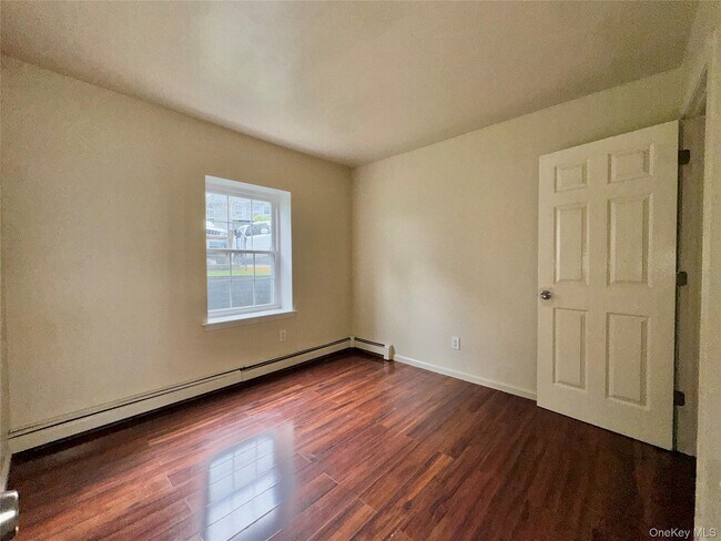 Building Photo - 5 Lexington Hills Rd