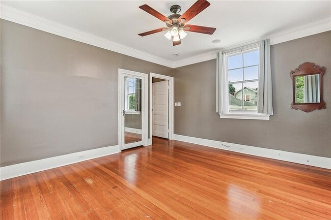Building Photo - 5417 S Tonti St