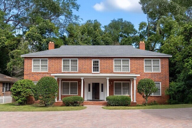 Primary Photo - 1503 Fernando Dr