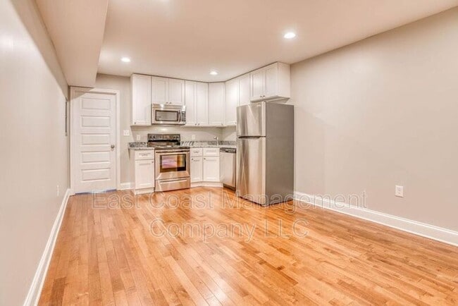 Building Photo - 1623 E Baltimore St