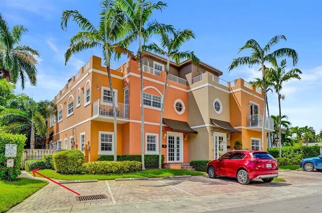 Building Photo - 624 NE 29th Dr