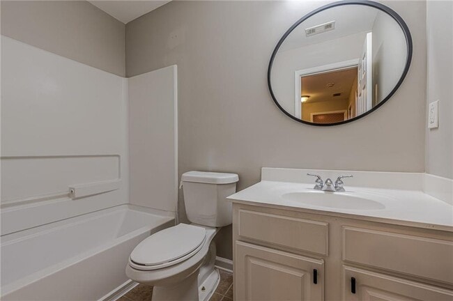 Building Photo - 300 Balaban Cir