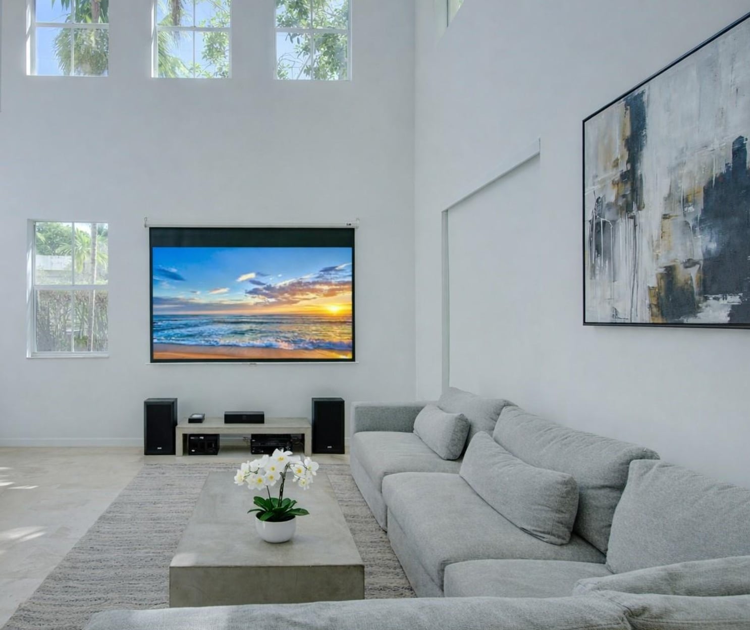 Building Photo - 4867 Ponce de Leon Blvd