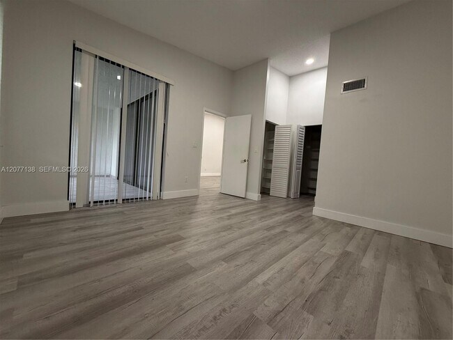 Building Photo - 40 NW 76th Ave
