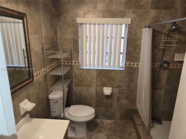 Building Photo - 2359 N Wallen Dr