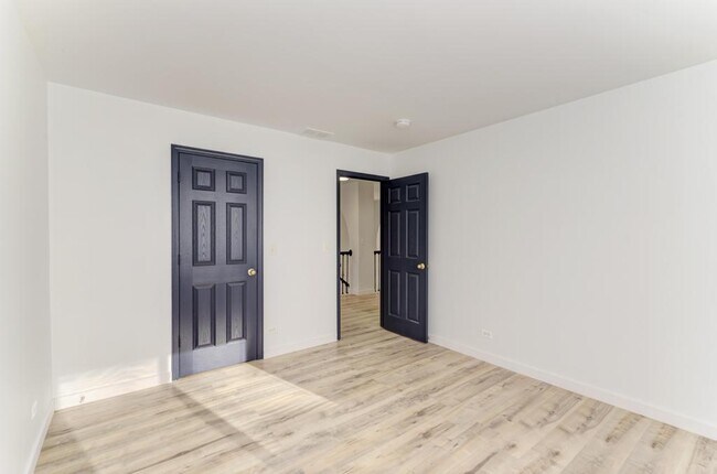 Building Photo - 5610 Heartland Ct