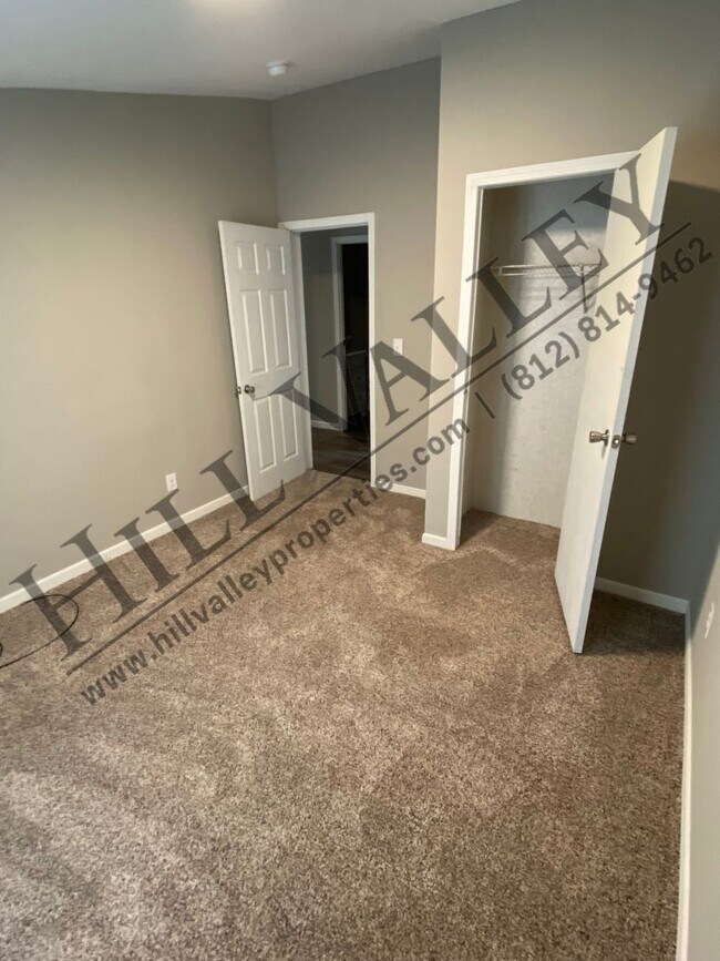 Building Photo - 3 Bedroom Home