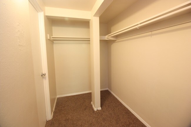 Building Photo - The Club Apartments