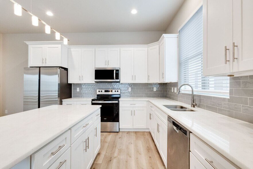 Building Photo - 118 Gadwall Dr