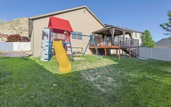 Building Photo - 989 Cinnamon Ridge Dr