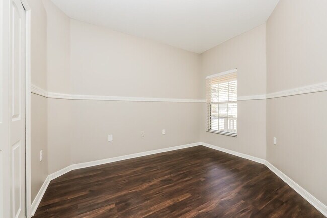 Building Photo - 18530 Kentisbury Ct