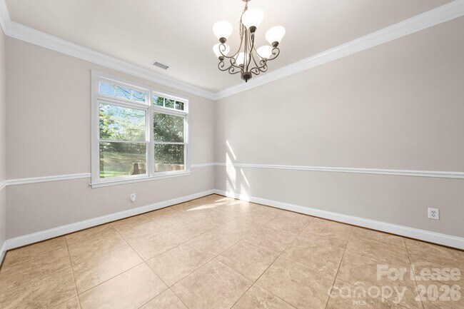 Building Photo - 214 Southern Cross Ln