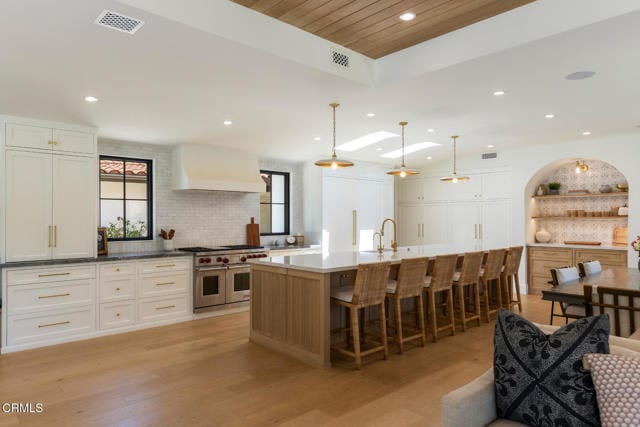 Building Photo - 4435 Encinas Dr