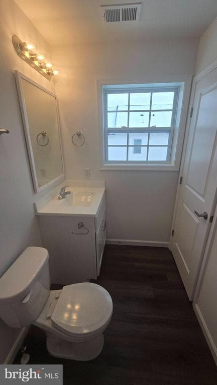 Building Photo - 14 Snowdrop Ct