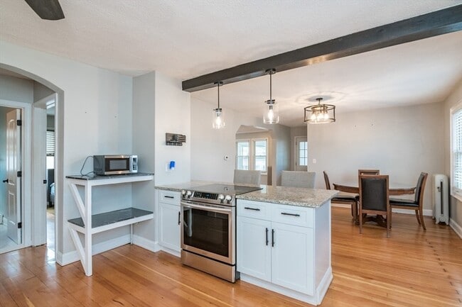 Building Photo - 30 Sunnymeade Ave