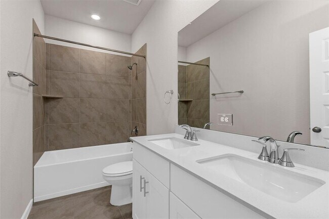 Building Photo - 38710 Yellowstone Dr