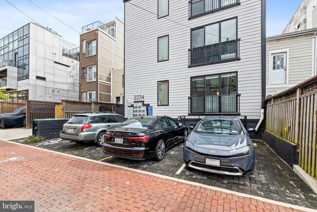 Building Photo - 2234 11th St NW
