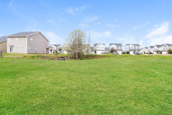 Building Photo - 425 Red Poll Wy