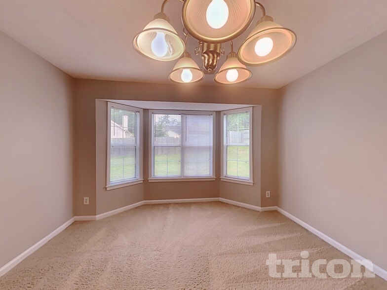 Building Photo - 4549 Aladdin Ct