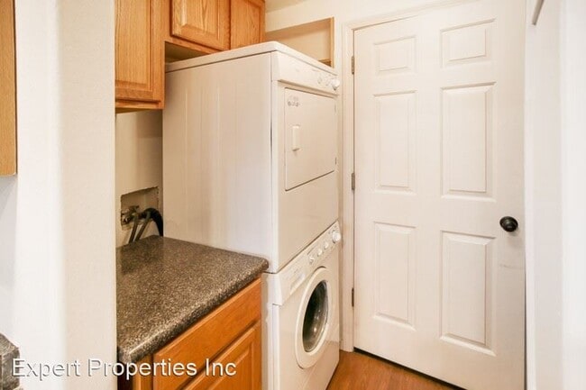 Building Photo - 3 br, 2.5 bath House - 622 Scenic Lane