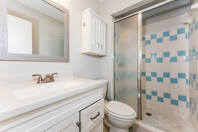 Building Photo - 3 BR/2BA | Updated Single Family Home | 1-Car Garage Parking | Great backyard!