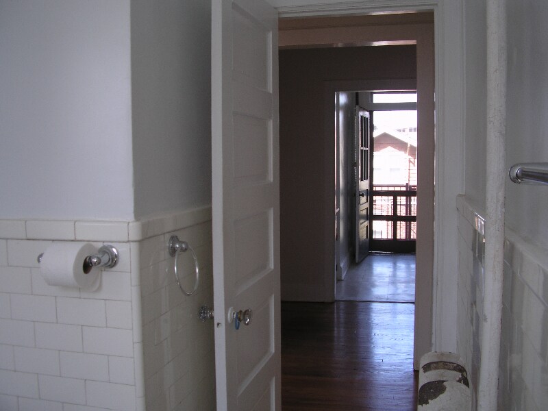 Building Photo - 1008 Brandon Ave
