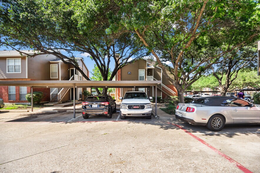 Building Photo - 3641 W Northgate Dr