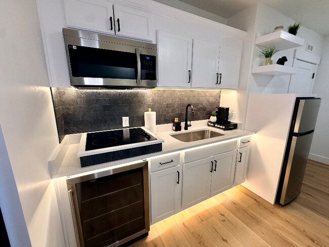 Building Photo - 5385 N Sulley Way