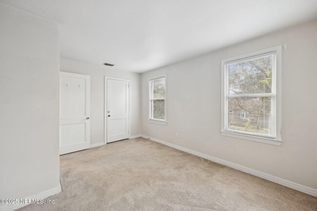 Building Photo - 1338 Wolfe St