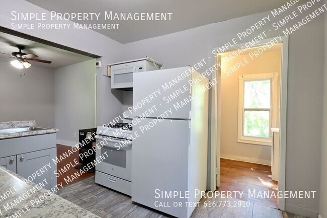 Building Photo - 1317 Hamilton Ave NW
