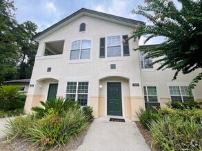 Building Photo - First Floor One Bedroom Plantation Point C...