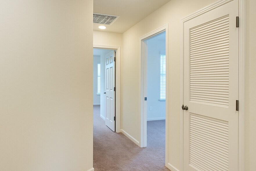 Building Photo - 98 Pittman Ct