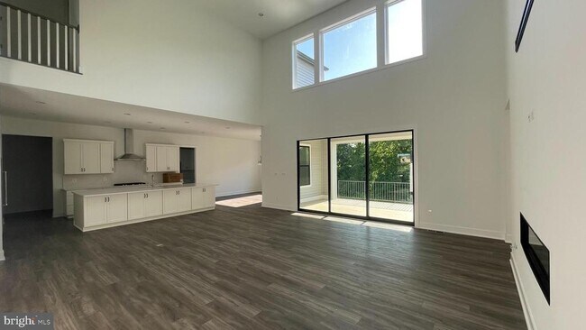 Building Photo - 24827 Yellow Poplar Pl