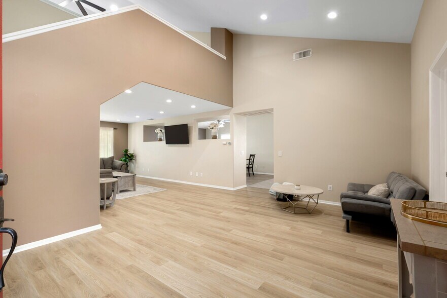 Building Photo - 79309 Paseo del Rey