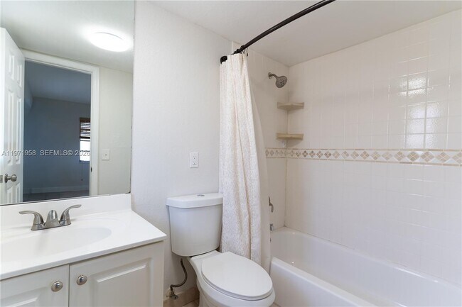 Building Photo - 8650 SW 109th Ave