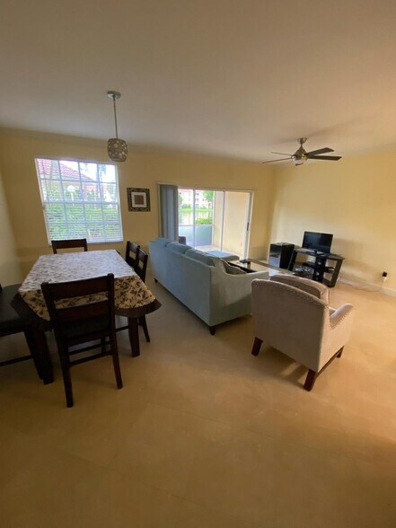 Building Photo - 4610 Saint Croix Ln