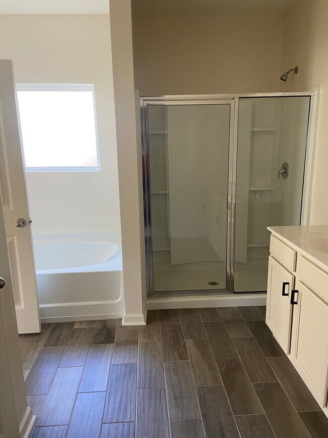 Building Photo - New For Rent in Springville!