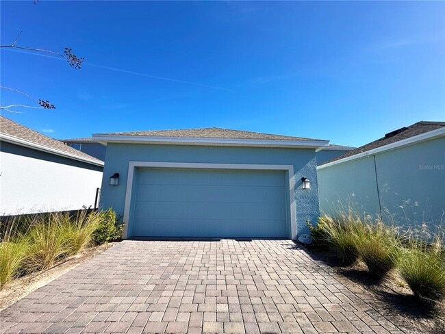 Building Photo - 11288 Listening Dr